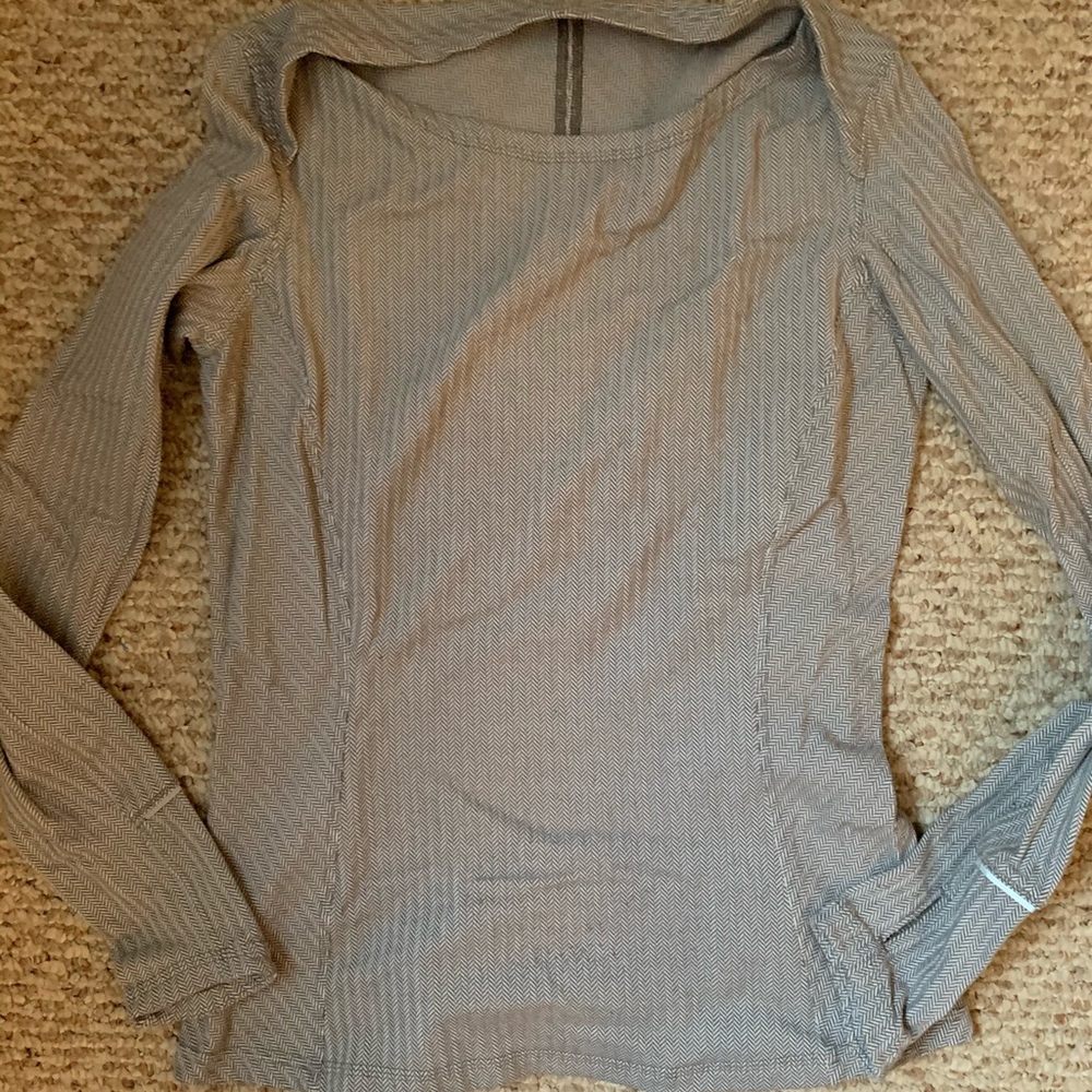 Lululemon Grey Herringbone Long Sleeve